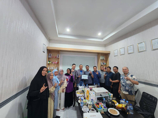 TDA Tangerang Raya kunjungan bisnis ke Souven Hostel. foto/dok.tda tangerang raya