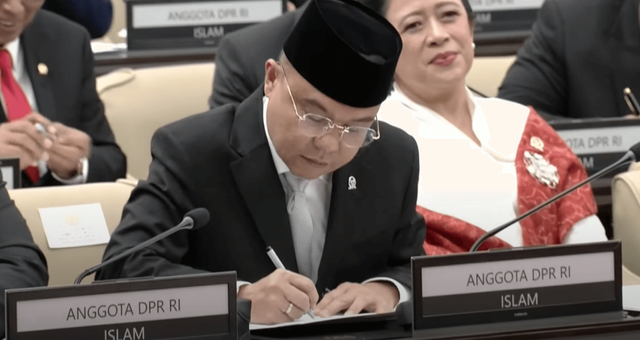 Sufmi Dasco dan Puan Maharani dalam pelantikan anggota DPR, 1 Oktober 2024. Foto: DPR RI