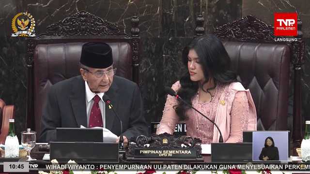 Suasana pelantikan anggota DPR dan DPD Periode 2024-2029 di Kompleks Parlemen Senayan, Selasa (1/10/2024). Foto: YouTube/ DPR RI