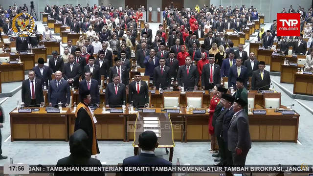 Suasana pelantikan Ketua DPR RI dan Wakil Ketua DPR RI periode 2024-2029 di Kompleks Parlemen, Senayan, Jakarta, Selasa (1/10/2024). Foto: YouTube/ DPR RI