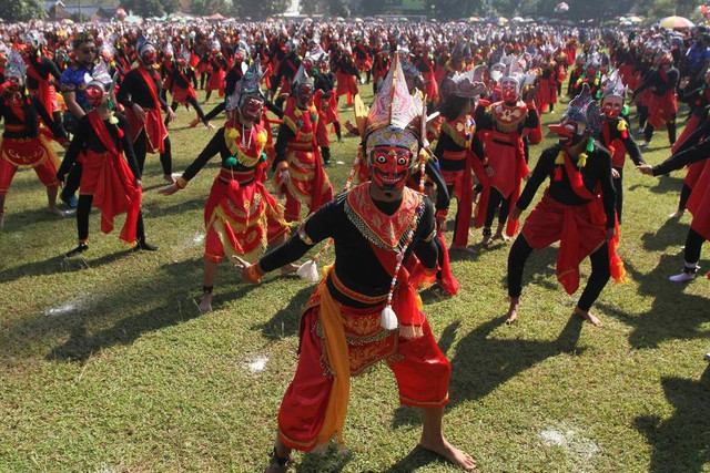 Tari Topeng/Foto: Ari Bowo Sucipto/ANTARA FOTO