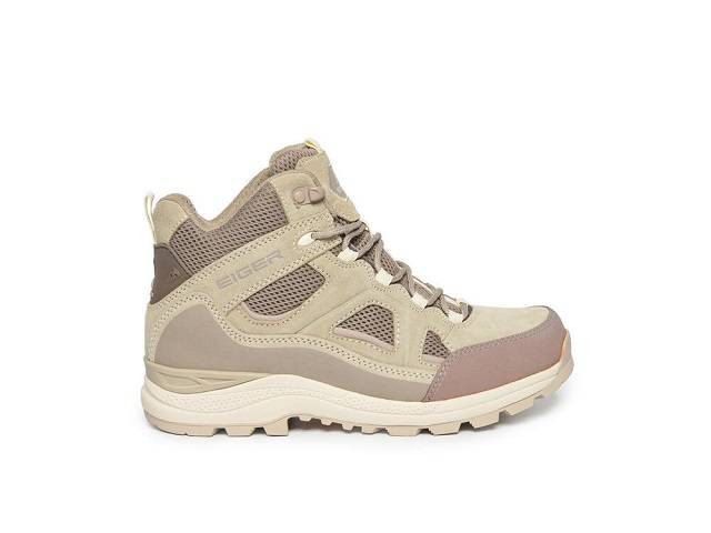 Sepatu Eiger untuk naik gunung. Sumber: eigeradventure.com.