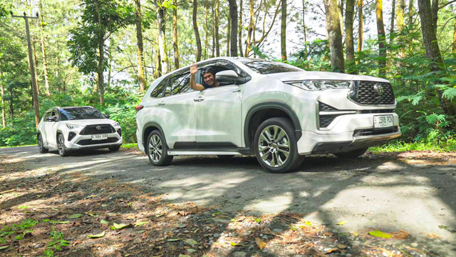 kumparan Eco Journey mencoba Kijang Innova Zenix HEV dan Yaris Cross. Foto: Dok.kumparan