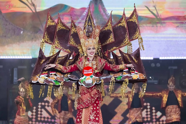 Kostum nasional dalam acara Miss Grand International 2024. Foto: Istimewa