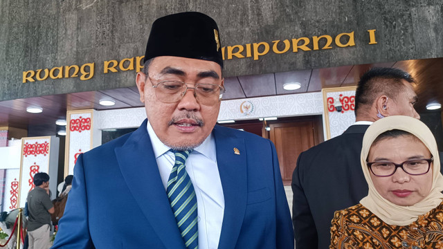 Ketua Fraksi PKB DPR RI Jazilul Fawaid saat dijumpai usai acara pelantikan Pimpinan MPR 2024-2029, Jakpus, Kamis (3/10/2024). Foto: Thomas Bosco/kumparan