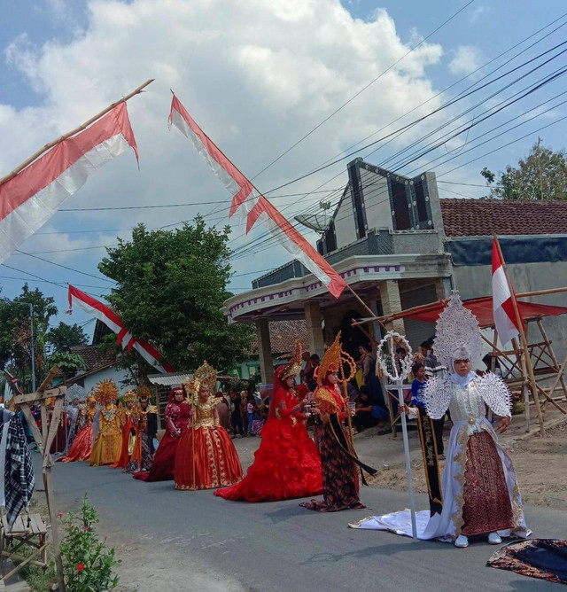 Dokumentasi asli : Karnaval budaya desa Tempurejo, Kab. Jember