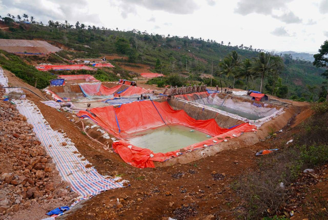 Direktorat Koordinasi dan Supervisi (Korsup) KPK Wilayah V melakukan pendampingan kepada Pemprov Nusa Tenggara Barat (NTB) tertibkan tambang emas ilegal di Kecamatan Sekotong, Lombok Barat, Jumat (4/10/2024). Foto: KPK