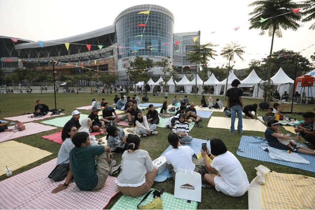 Keseruan area piknik di Pesta Nasgor. Foto: kumparan