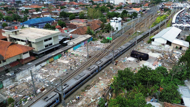 Tenda Polisi yang didirikan di Kawasan Bong Suwung pasca sterilisasi. (Foto : Istimewa)