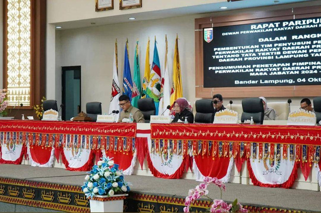 Rapat paripurna pengumuman penetapan pimpinan definitif dan Pembentukan tim penyusun peraturan DPRD Provinsi Lampung tentang tata tertib DPRD Provinsi Lampung periode 2024-2029 | Foto : Dok. DPRD Lampung.