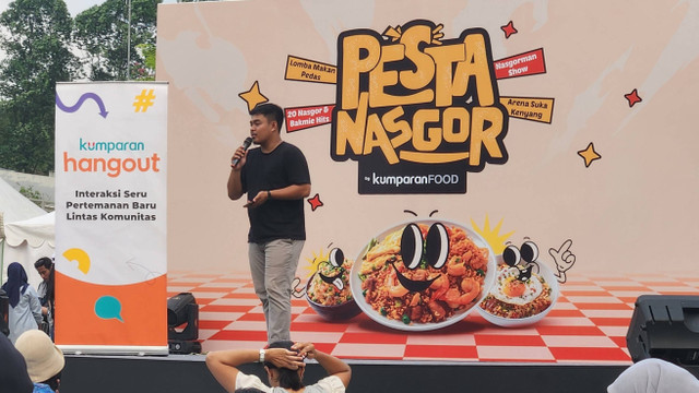 Talkshow kumparan Hangout 'Storytelling Lewat Makanan' bersama content creator @qodridio di Pesta Nasgor by kumparanFOOD, BXc Park, Bintaro Xchange Mall (5/10/2024). Foto: Azalia Amadea/kumparan 