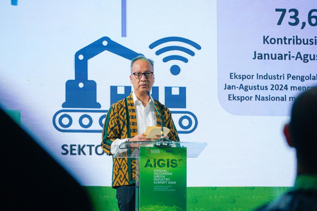 Menteri Perindustrian Agus Gumiwang Kartasasmita pada gelaran acara Penguatan Industri Melalui Optimalisasi Teknologi, Penghargaan Rintisan Teknologi Industri, dan Penghargaan INDI 4.0 Tahun 2024 di Jakarta. Foto: Dok. Kemenperin