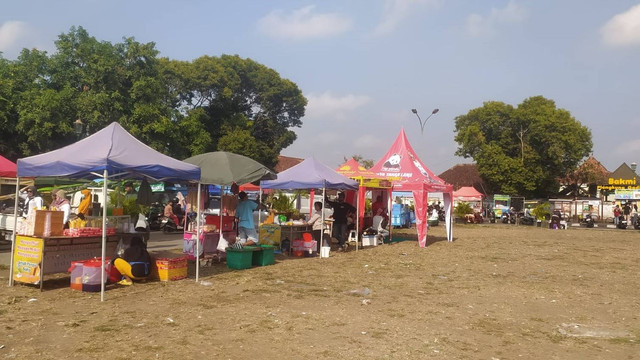 Keluhan masyarakat soal dugaan penipuan jalan sehat dan funbike di Alun-alun Kidul. Foto: Dok. Istimewa