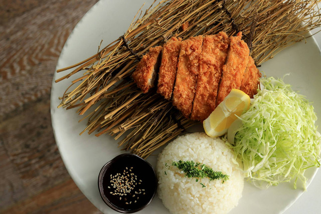 Menu Kimukatsu Terenak. Foto hanya ilustrasi, bukan hidangan sebenarnya. Sumber: Unsplash/Cody Chan