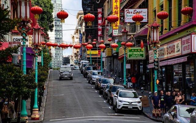 Ada Apa Saja di Chinatown Surabaya. Foto hanya ilustrasi, bukan tempat sebenarnya. Sumber: pexels.com/Brett Sayles