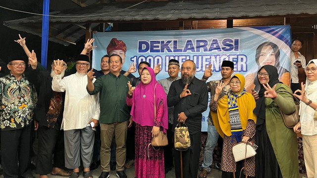 Cagub NTB, Lalu Muhammad Iqbal, menghadiri acara deklarasi dukungan terhadap dirinya di Jogja, Minggu (7/9) kemarin. Foto: Arif UT/Pandangan Jogja