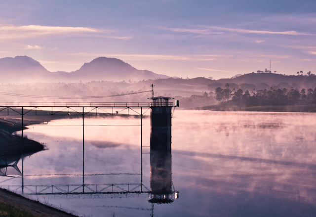 wisata rawa pening semarang. Foto hanyalah ilustrasi, bukan tempat yang sebenarnya. Sumber: Unsplash/Fajruddin Mudzakkir