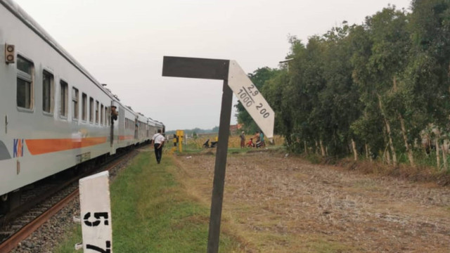 Jalur antara Stasiun Doplang dan Randublatung di Blora, Jawa Tengah. Foto: Dok. KAI