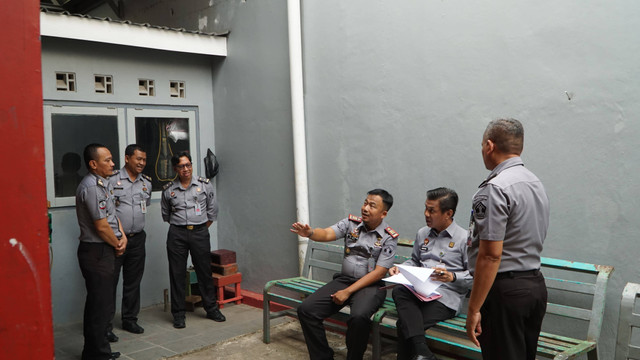 Inspeksi Langsung! Kadivmin Jateng Pastikan Renovasi Aula dan BLK Rutan Banjarnegara Berjalan Lancar