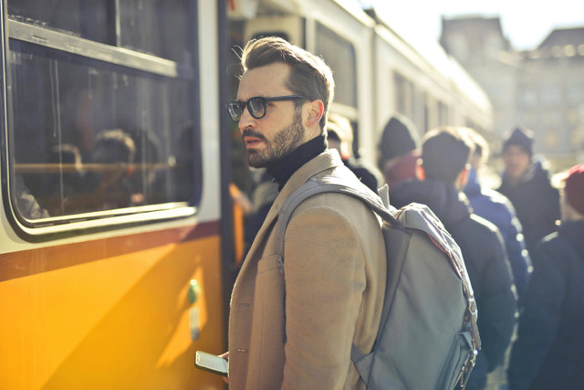 Ilustrasi Jenjang Metafisika, Foto: Pexels/Andrea Piacquadio