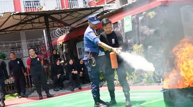 Rutan Banjarnegara Gelar Simulasi Penanganan Kebakaran sebagai Langkah Mitigasi Bencana