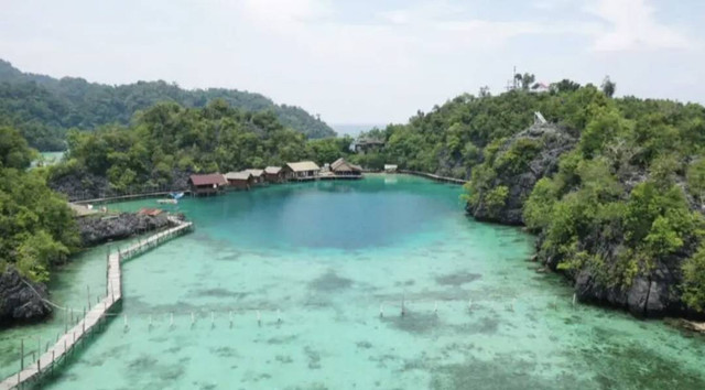 Kawasan objek wisata Desa Labengki, Sultra.