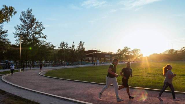 Lapang Bintang Subang. Foto hanya ilustrasi bukan tempat sebenarnya. Sumber foto: Unsplash/Alex Mccarthy