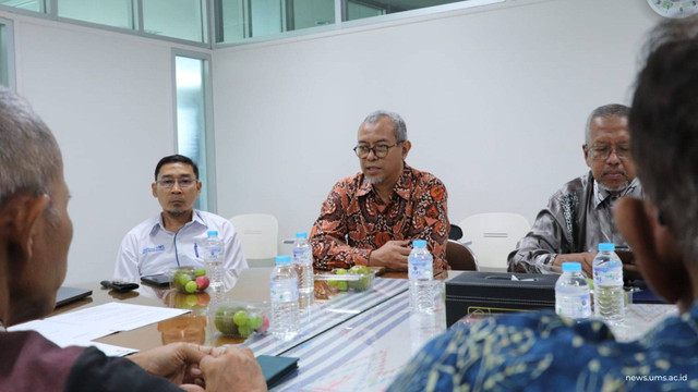 Vice Chancellor UMAM Prof. Ir. Dr. Waluyo Adi Siswanto (tengah). Dok Humas UMS