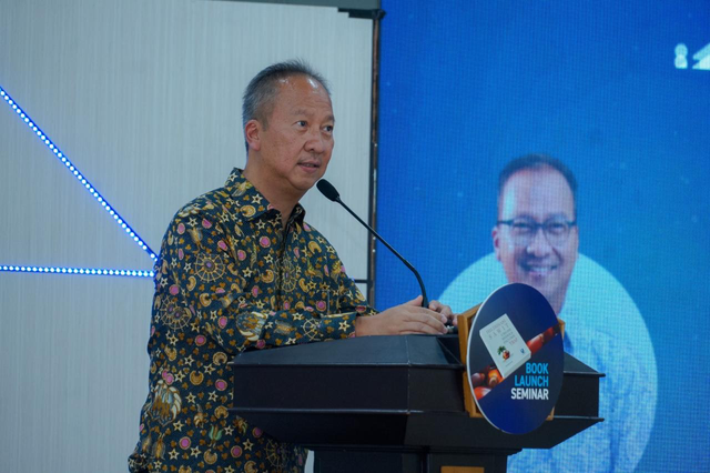 Menteri Perindustrian Agus Gumiwang Kartasasmita pada Peluncuran Buku “Hilirisasi Sawit, Cegah Middle Income Trap di Jakarta, Rabu (9/10/2024). Foto: Dok. Kemenperin