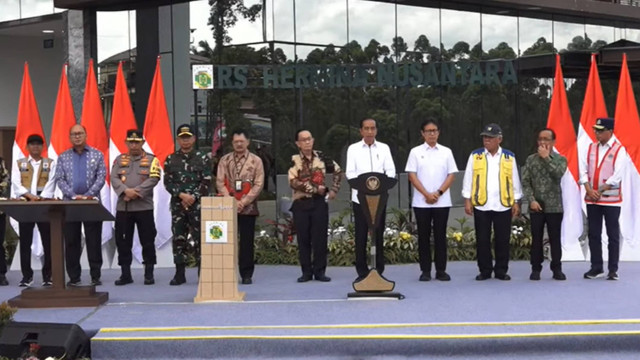 Presiden Jokowi menyampaikan sambutan saat menghadiri peresmian Rumah Sakit Hermina Nusantara di Ibu Kota Nusantara (IKN) Penajam Paser Utara, Kalimantan Timur,  Jumat (11/10/2024). Foto: Youtube/ Sekretariat Presiden