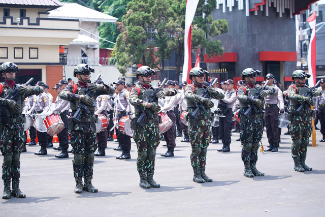 Gladi bersih pasukan pengamanan untuk pelantikan presiden dan wakil presiden terpilih Prabowo Subianto-Gibran Rakabuming Raka pada tanggal 20 Oktober 2024 di Mako Brimob, Depok, Jumat (11/10/2024). Foto: Divisi Humas Polri