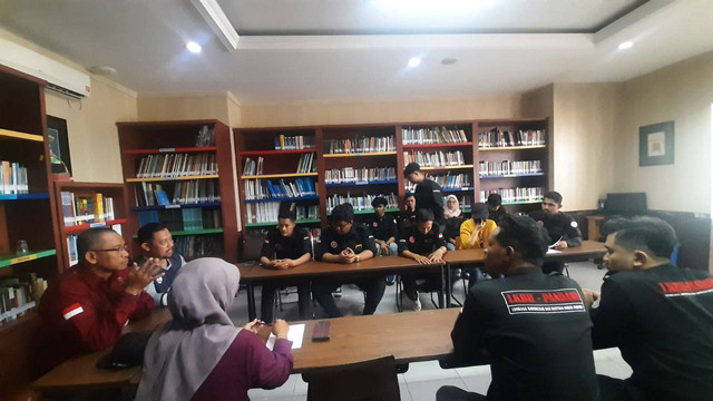 Lembaga Konsultasi Bantuan Hukum (LKBH) Pandawa mendampingi orangtua korban bullying yang terjadi di SD Budya Wacana ke Dinas Pendidikan Pemuda dan Olaharaga (Disdikpora) Kota Jogja, Danurejan, Kota Jogja, Daerah Istimewa Yogyakarta (DIY), Jumat (11/10/2024).Foto: Hadid H