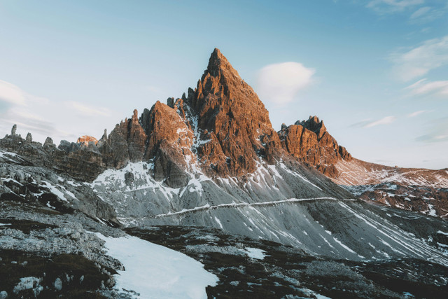 Ilustrasi Proses Geologis yang Memengaruhi Keragaman Alam Indonesia. Pexels/eberhard grossgasteiger