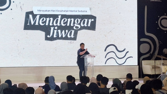 Erick Thohir dalam acara Mendengar Jiwa di Pos Bloc, Jakarta Pusat pada Sabtu (12/10). Foto: kumparan/Argya D. Maheswara