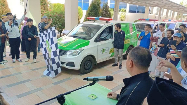 Mobil Ambulans gratis yang disediakan ASR. Foto: Dok. Istimewa