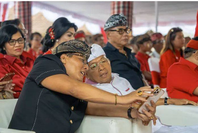 Wayan Koster dan Giri Prasta saat kampanye di Tabanan, Bali - IST