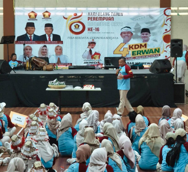 Pengurus Daerah Perempuan Indonesia Raya Provinsi Jawa Barat menggelar perayaan Hari Ulang Tahun PIRA yang ke-16 di Bikasoga Sport Center, Bandung, Minggu (13/10/2024). (Foto: Istimewa)