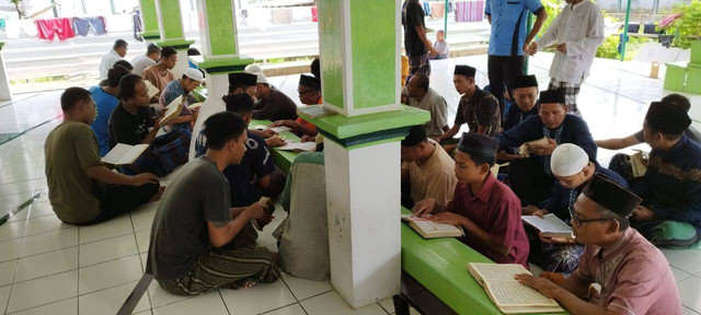 WBP Lapas Slawi Belajar Al-Quran