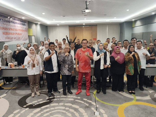 Deskripsi foto: Pelatihan yang diselenggarakan oleh Sekretarariat Deputi 2 Bidang Pengembangan Pemuda tentang Strategi Penerapan Kebijakan Publik Kementerian Pemuda dan Olahraga Republik Indonesia (Dok-Humas)