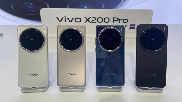 Vivo X200 Pro. Foto: Habib Allbi Ferdian/kumparan