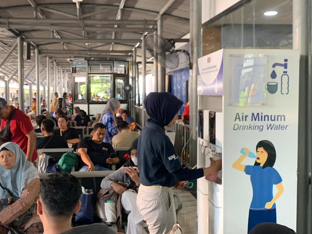 Water station di Stasiun Surabaya Gubeng. Foto: Humas KAI Daop 8 Surabaya