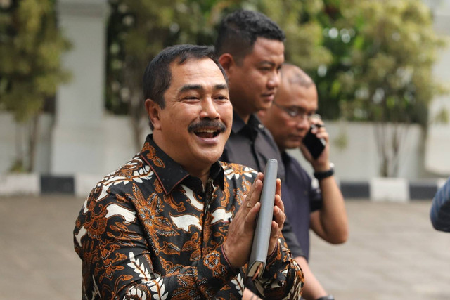 Agus Andrianto di kediaman Presiden terpilih Prabowo Subianto di Jalan Kertanegara, Jakarta Selatan, Senin (14/10/2024). Foto: Iqbal Firdaus/kumparan