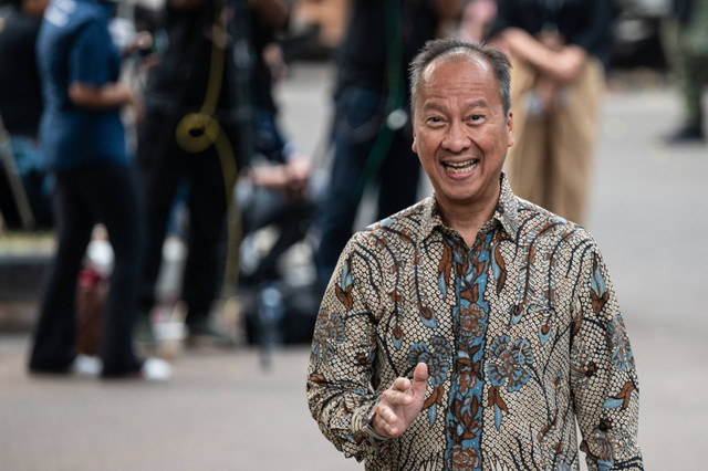 Menteri Perindustrian Agus Gumiwang tiba di kediaman Presiden terpilih Prabowo Subianto, Kertanegara, Jakarta Selatan, Senin (14/10/2024). Foto: Aprillio Akbar/ANTARA FOTO