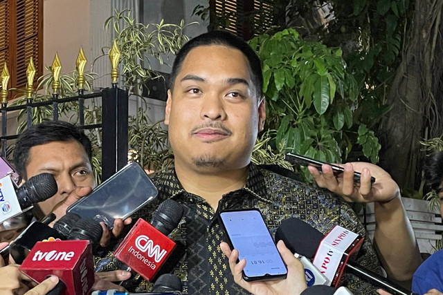 Menpora Dito Ariotedjo di kediaman Presiden terpilih Prabowo Subianto di Jalan Kertanegara, Jakarta Selatan, Senin (14/10/2024). Foto: Fadlan Nuril Fahmi/kumparan