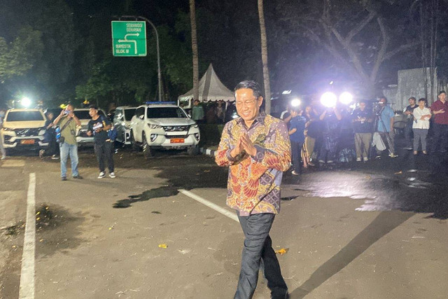 Supratman Andi Agtas tiba di kediaman Presiden terpilih Prabowo Subianto di Jalan Kertanegara, Jakarta Selatan, Senin (14/10/2024).  Foto: Abid Raihan/kumparan