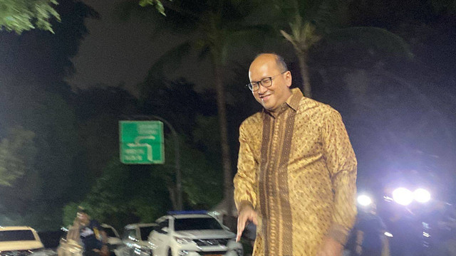 Rosan Roeslani tiba di kediaman Presiden terpilih Prabowo Subianto di Jalan Kertanegara, Jakarta Selatan, Senin (14/10/2024). Foto: Abid Raihan/kumparan