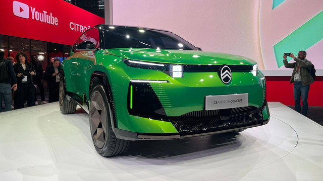 Citroen C5 Aircross Concept di pameran Paris Motor Show 2024. Foto: Aditya Pratama Niagara/kumparan