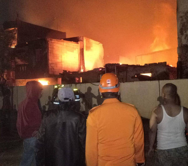 Kebakaran terjadi di Jalan Kali Anyar IV, Tambora, Jakarta Barat pada Selasa (15/10). Pada kebakaran ini, 5 orang meninggal dunia Foto: Dok. Istimewa