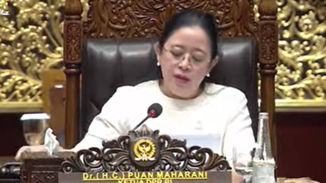 Ketua DPR Puan Maharani memimpin rapat paripurna DPR RI ke-3 Masa Persidangan I tahun 2024-2025 di Kompleks Parlemen, Senayan, Jakarta, Selasa (15/10/2024). Foto: Youtube/ TV Parlemen