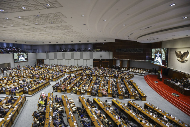 Suasana Rapat Paripurna DPR Ke-3 Masa Persidangan I Tahun Sidang 2024-2025 di Kompleks Parlemen, Senayan, Jakarta, Selasa (15/10/2024). Foto: Dhemas Reviyanto/ANTARA FOTO